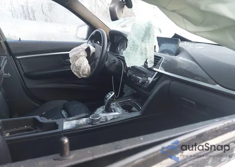 2017 BMW 330I xDrive z USA, uszkodzony, nr VIN WBA8D9G56HNT91616